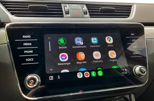 Skoda Superb cena 127900 przebieg: 85000, rok produkcji 2022 z Sobótka małe 631